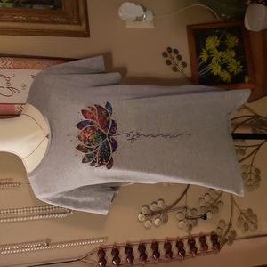 Mademark T-Shirt Size 2XL *fits more like a Medium